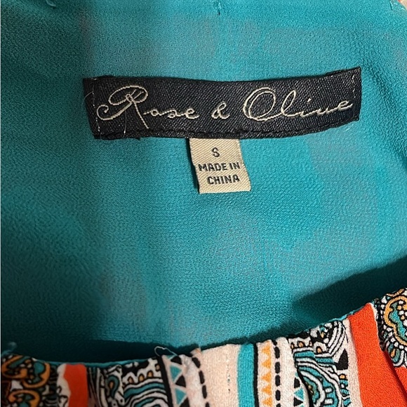 *3 for $15 Women’s size small blouses bundle - Picture 3 of 7